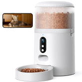 Faroro dispensador automatico para gatos con camara visible en casa