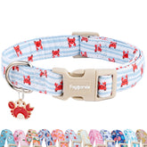 Faygarsle collar para perro con patrón cangrejo y rayas azules, ideal para paseos veraniegos.