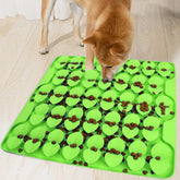 Femont Snuffle Mat grande para perros en uso diario, facilita una alimentación más lenta.