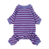 Pijama Fitwarm para perro con rayas lilas, cómodo para descansos y juego.