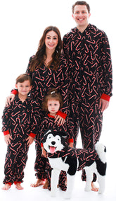 FollowMe Candy Cane para perros, frente del abrigo con estampado navideño, ideal para fotos festivas
