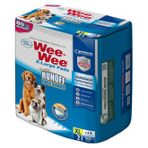 Pad de entrenamiento Wee-Wee de Four Paws con protección de 4 lados para suelos secos.