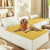 Gogobunny funda impermeable de dos caras sobre el sofá, protege el mueble.