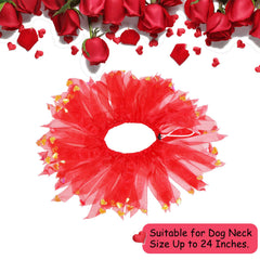 Detalle del collar GOYOSWA con lazos rojos y motivos de corazón.