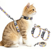 Halypet arnés gato ajustable 3en1 para un ajuste seguro durante paseos.