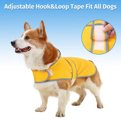 HAPPIERE poncho ajustable con velcro en pecho para ajuste cómodo.