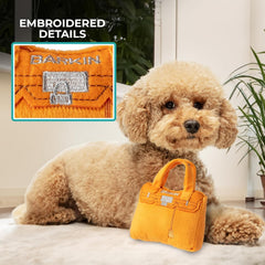 Haute Diggity Dog Barkin Bag con bordados elegantes para estilo canino.