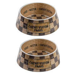 Tazón Haute Diggity Dog Checker Chewy Vuiton para comida con base antideslizante.