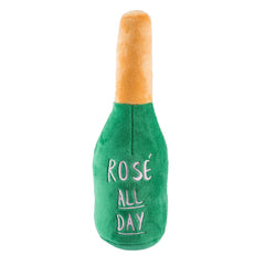 Detalles bordados Rose' All Day añaden toque elegante durante el juego.