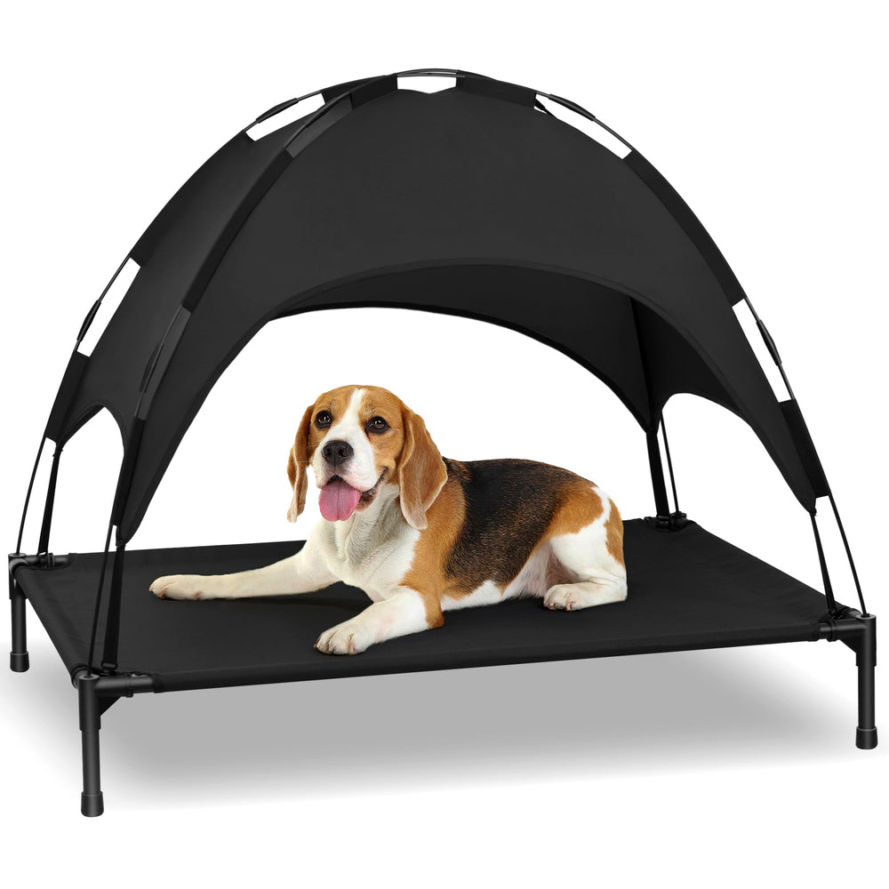 Cama de perro elevada Heeyoo con dosel para descanso fresco al aire libre.