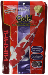 Hikari Gold envase frontal mediano: alimento diario para koi.