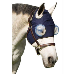 Protector ocular Intrepid International para caballo con lente flexible protege ojos durante tratamiento.