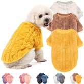 Suéter JAMPAYANG para perro en color beige, ideal para paseos fríos.