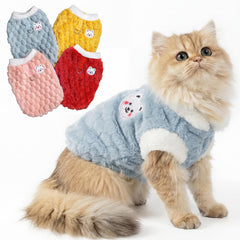 Sudadera Jialinifery para perro pequeño azul, vista frontal cálida y cómoda.