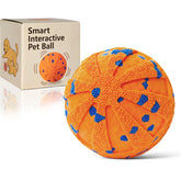 JoyBruko bola interactiva para perros rodando y estimulando la actividad física.
