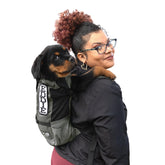 K9 Sport Sack Trainer, diseño minimalista, ideal para iniciar a tu mascota en mochilas.