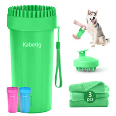 Kabetig limpiador de patas 5-en-1 grande verde limpiando una pata.