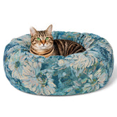 Cama Kimpets rosquilla para perros, vista frontal, felpa suave para dormir cómodo.