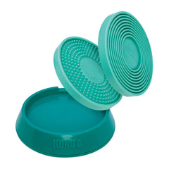 KONG Licks Spinz con base antideslizante para sesiones seguras.