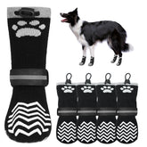 KOOLTAIL calcetines para perros con antideslizante ofrecen agarre adicional en suelos resbaladizos.