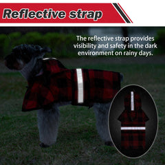KOOLTAIL poncho con cintura ajustable para mejor ajuste en perros.