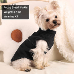 Kosiyi chaqueta franela para perro pequeño, detalle orificio para correa, paseo seguro.