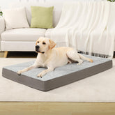 KSIIA cama ortopédica impermeable en gris ofrece descanso estable para perros grandes.