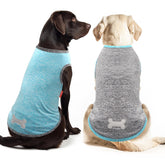 Camiseta KYEESE para perro con etiqueta reflectante para paseos nocturnos.