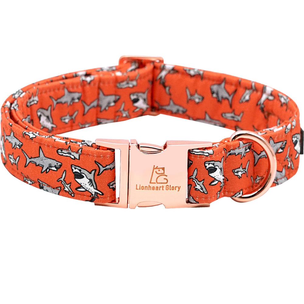 Collar Lionheart Glory con impresión de tiburón para perro mediano, ideal para paseos con estilo