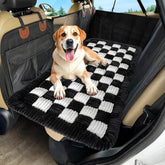 Cama para perro Loiion en el asiento trasero, anti-deslizante para viajes seguros.