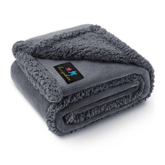 Luciphia manta impermeable para mascotas sobre sofá protege tus muebles.