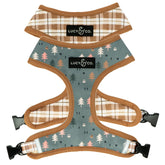 Arnés Lucy & Co. reversible en plaid natural con árboles azules, cómodo para paseos diarios