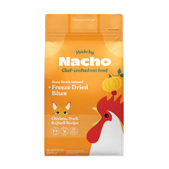 Croquetas secas para gatos de Made by Nacho, bolsa de 4 lb, ideal para alimentación diaria.