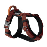 Arnés MADE TO ROAM con nylon duradero para aventuras al aire libre.