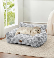 Borde elevado de la cama Made4Pets para apoyar cabeza y cuello.