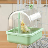 Maxdot baño automatico para jaula de pajaros ofrece espacio seguro para el baño.