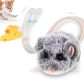 Migipaws MigiMouse rodando 360° para estimular juego de caza en interiores.