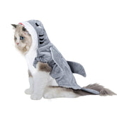 NACOCO disfraz tiburón para mascota visto de frente, cómodo y suave.