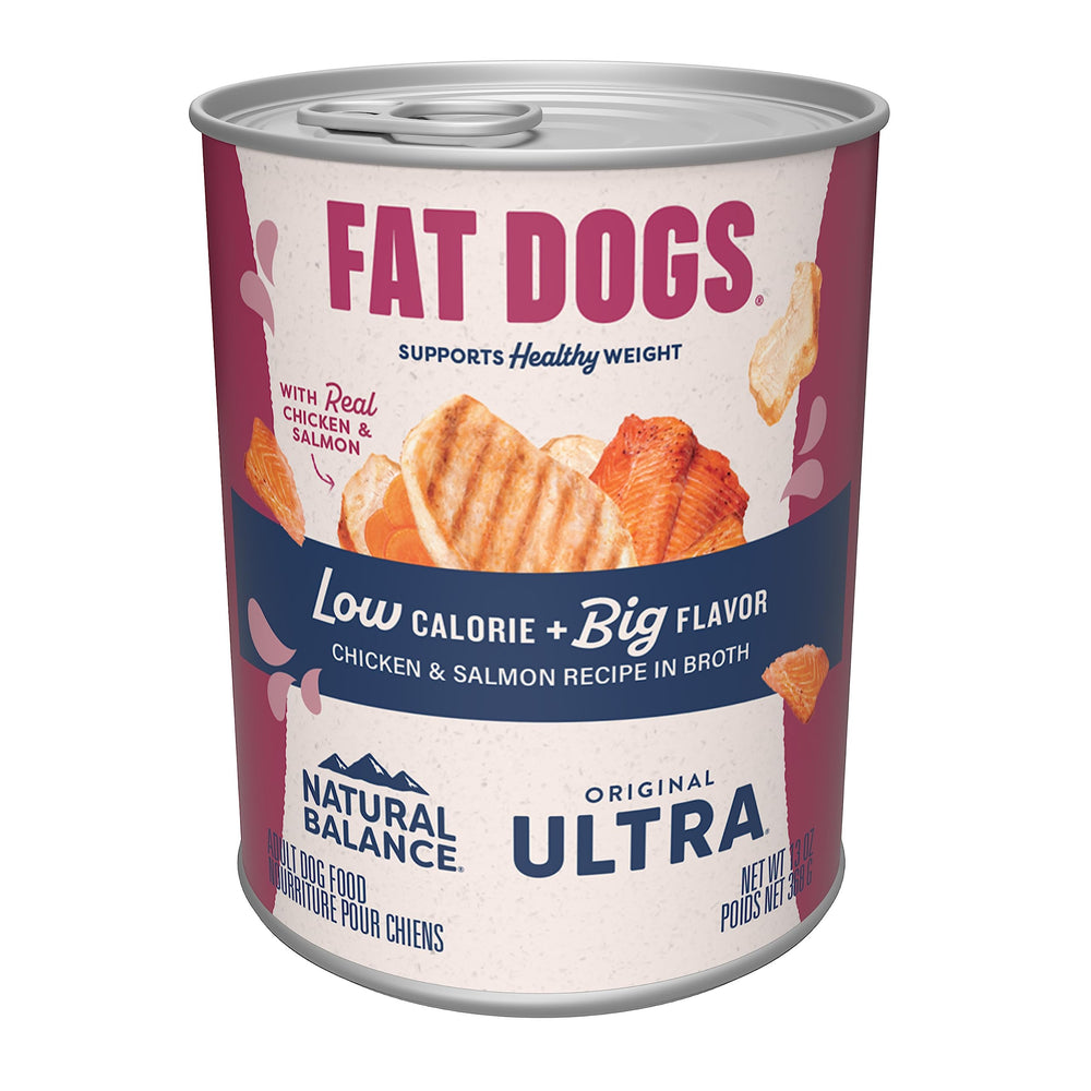 Natural Balance Fat Dogs, lata 13 oz con pollo y salmón en caldo para sabor y proteína.