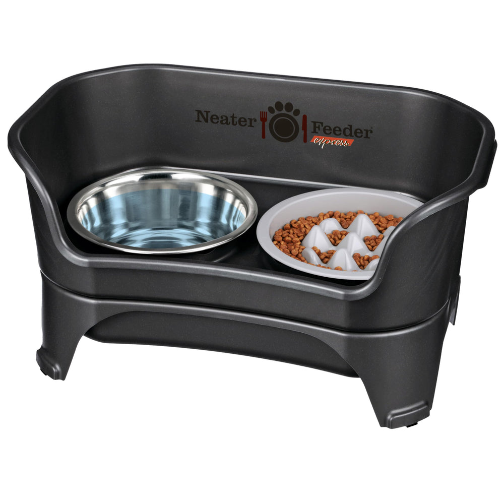 Neater Feeder Express: platos elevados para perros que reducen derrames y facilitan la limpieza.