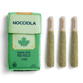 Nocciola: trío de juguetes con hierba gatera para entretenimiento diario del gato.