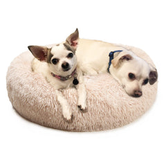 Cama donut de nononfish para perros medianos, confort envolvente para dormir.