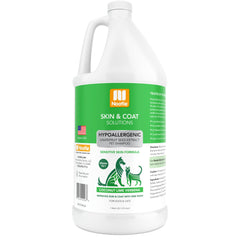 Nootie champú para perros: botella visible y limpieza suave para piel sensible.
