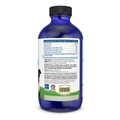 Aplicación diaria de Nordic Naturals Omega-3 Pet en la media taza para pelaje