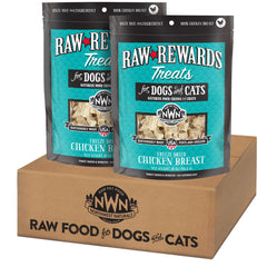 Northwest Naturals premios de pechuga de pollo en bocaditos crudos para mascotas.