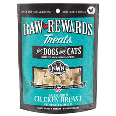 Northwest Naturals Recompensas Crudas: trozos de pechuga de pollo, bocado cómodo para perros y gatos.