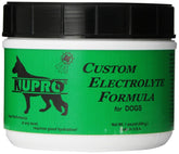 Nupro electrolito para perros: botella vertiendo para mantener la hidratación tras el ejercicio
