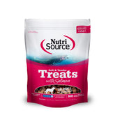 NutriSource golosinas suaves de salmón en paquete, ideal para entrenar.