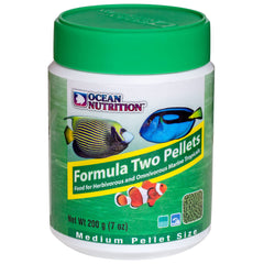 Ocean Nutrition Fórmula Dos Pellets promueven colores vivos en peces tropicales.