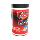 Omega One Super Color Flakes en bote para realzar el color de los peces.